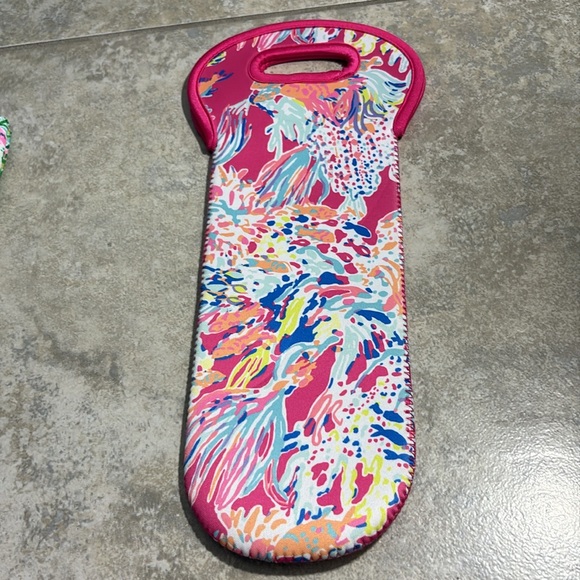 Lilly Pulitzer Coral Summer Beach Neoprene Wine Tote & Pouch Bag - Picture 4 of 13